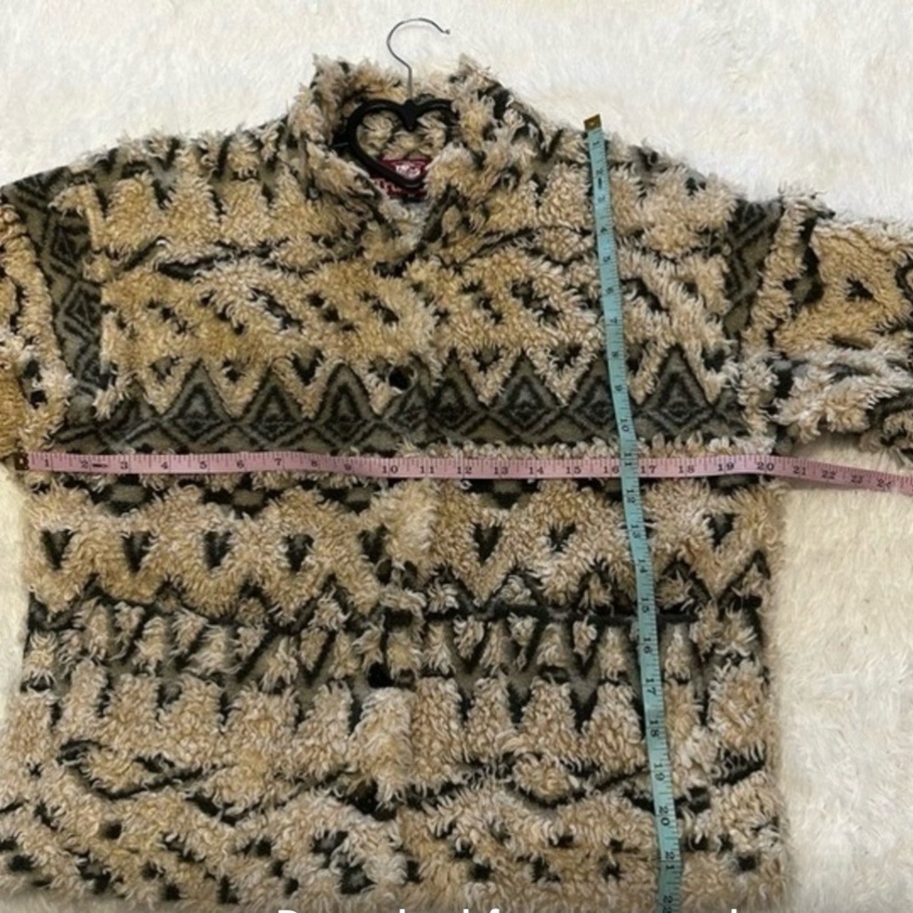 True‎ Grit Sherpa Jacket Women Medium Boho Aztec Shaggy Fleece Cozy Western. - Picture 5 of 7